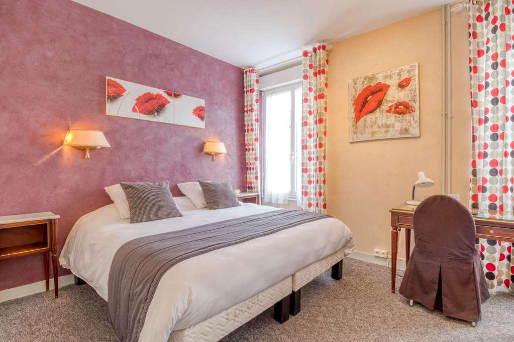 Brit Hotel Le Cygne Saint-Hilaire-du-Harcouët Oda fotoğraf