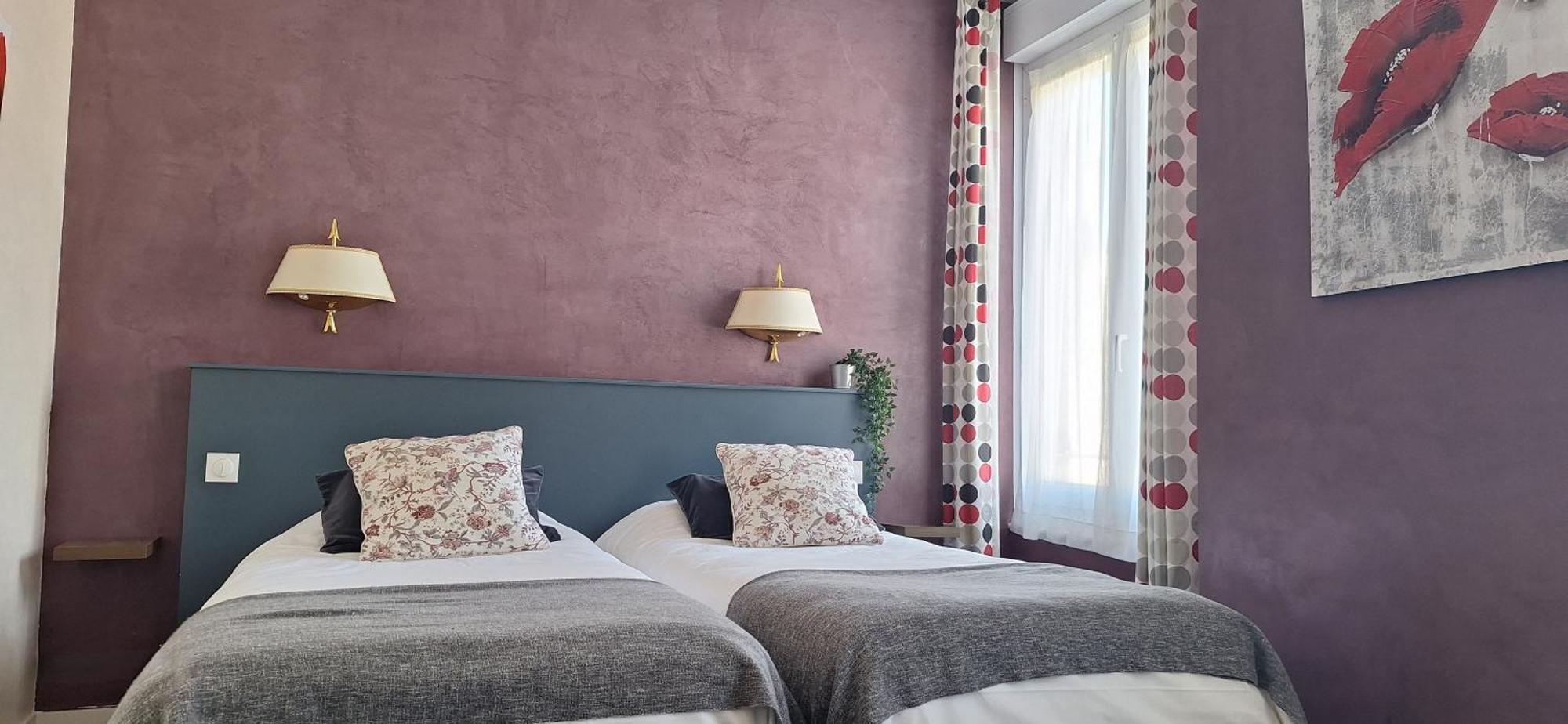 Brit Hotel Le Cygne Saint-Hilaire-du-Harcouët Dış mekan fotoğraf