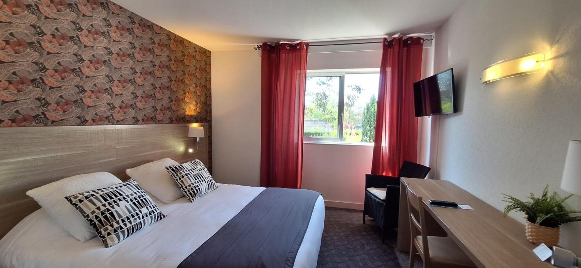Brit Hotel Le Cygne Saint-Hilaire-du-Harcouët Dış mekan fotoğraf